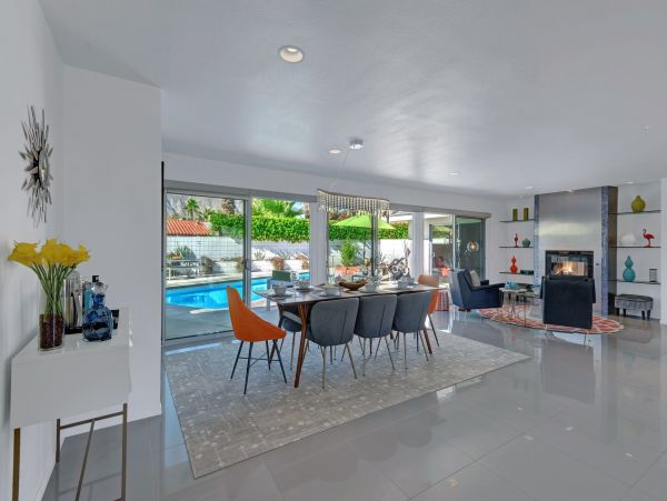 Palm Springs Home 991454