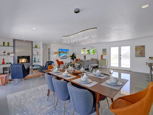 Palm Springs Home 991454