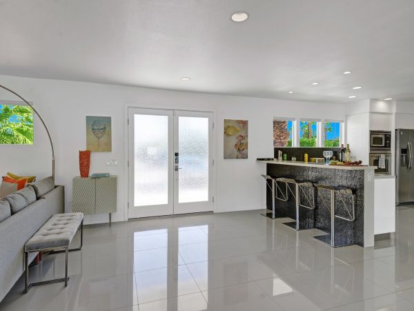 Palm Springs Home 991454