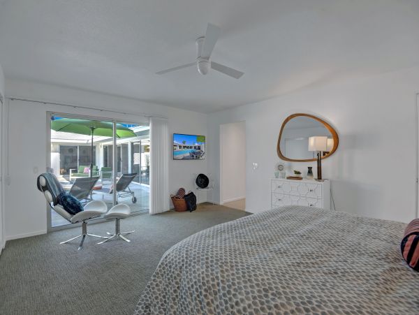 Palm Springs Home 991454