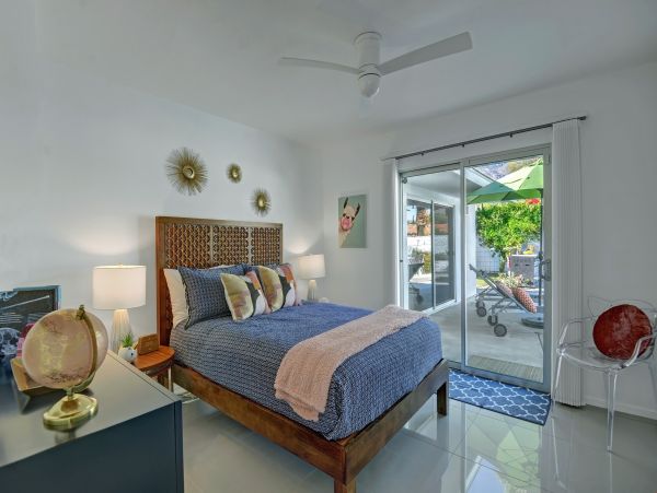 Palm Springs Home 991454