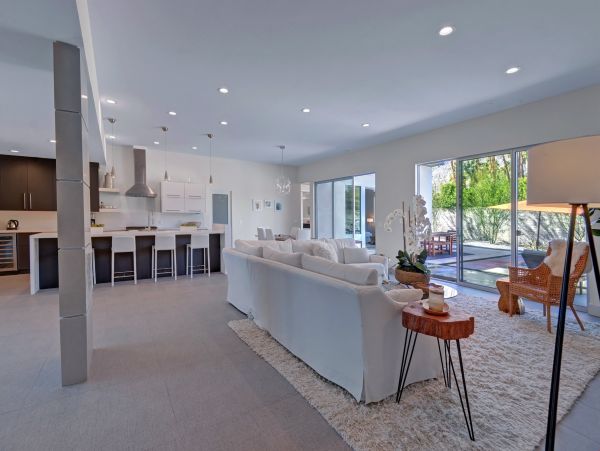 Palm Springs Home 991456