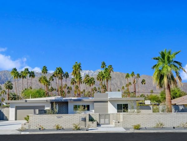 Palm Springs Home 991456