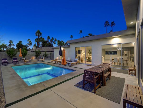 Palm Springs Home 991456