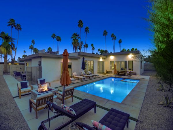 Palm Springs Home 991456