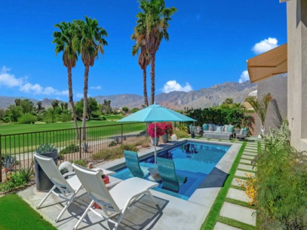 Palm Springs Home 991457