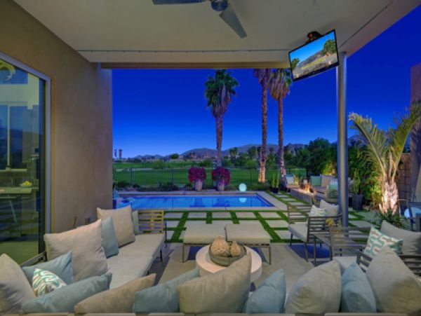 Palm Springs Home 991457