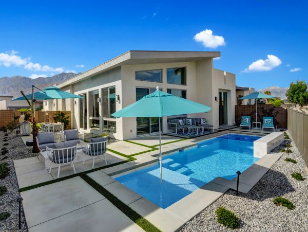 Palm Springs Home 991458