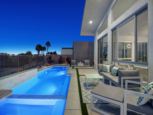 Palm Springs Home 991458
