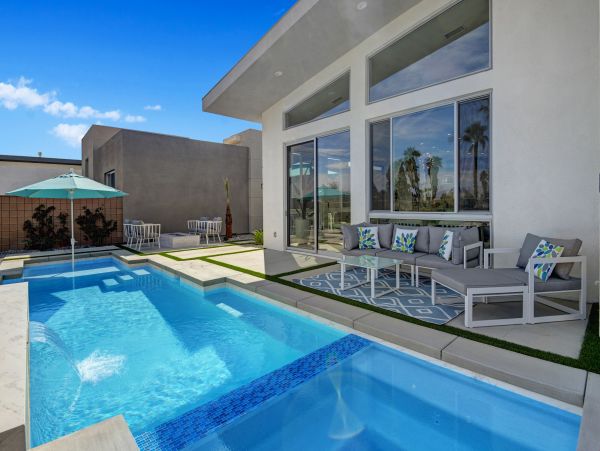 Palm Springs Home 991458