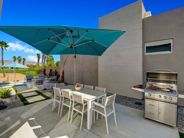 Palm Springs Home 991458