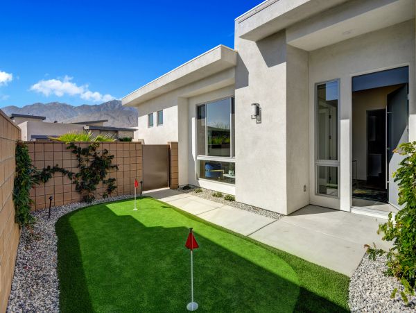 Palm Springs Home 991458