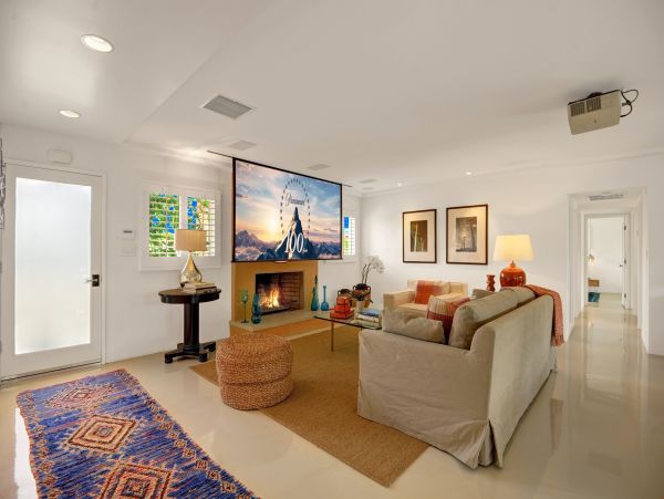 Palm Springs Home 991459