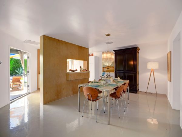 Palm Springs Home 991459
