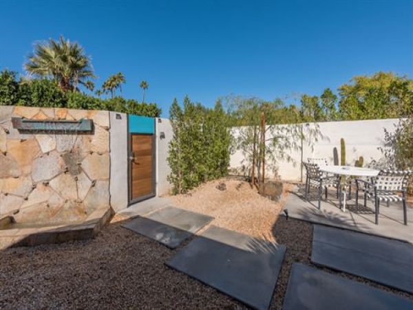 Palm Springs Home 991460