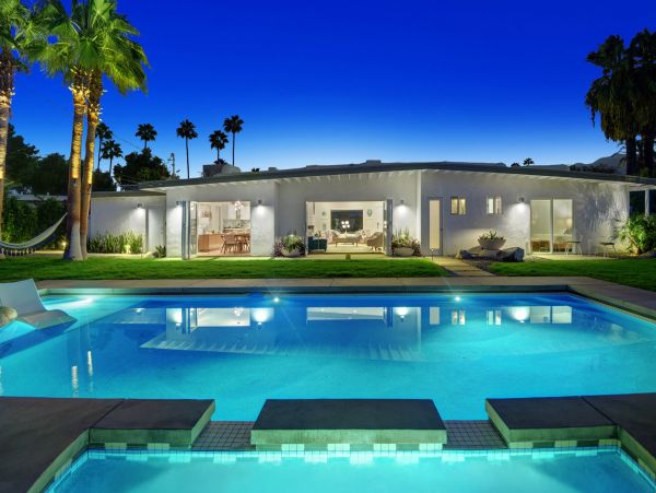 Palm Springs Home 991461