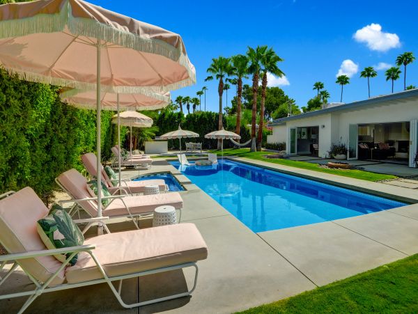 Palm Springs Home 991461