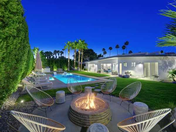 Palm Springs Home 991461