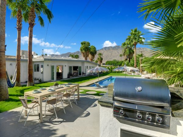 Palm Springs Home 991461