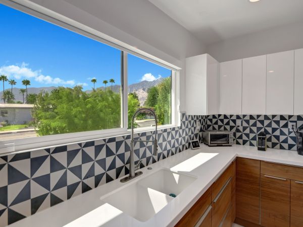 Palm Springs Home 991461