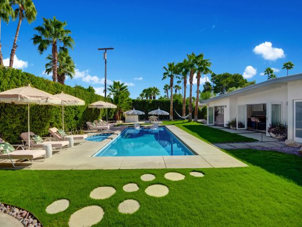 Palm Springs Home 991461