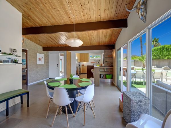 Palm Springs Home 991462