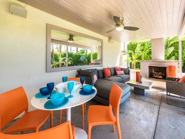 Palm Springs Home 991463