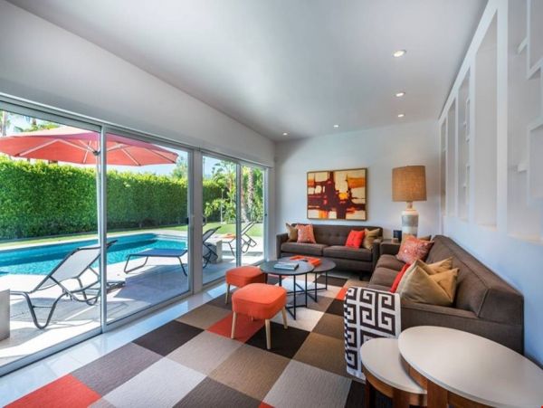 Palm Springs Home 991463