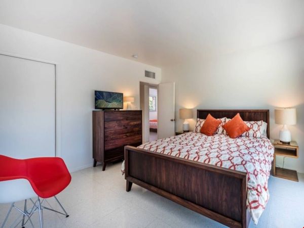 Palm Springs Home 991463