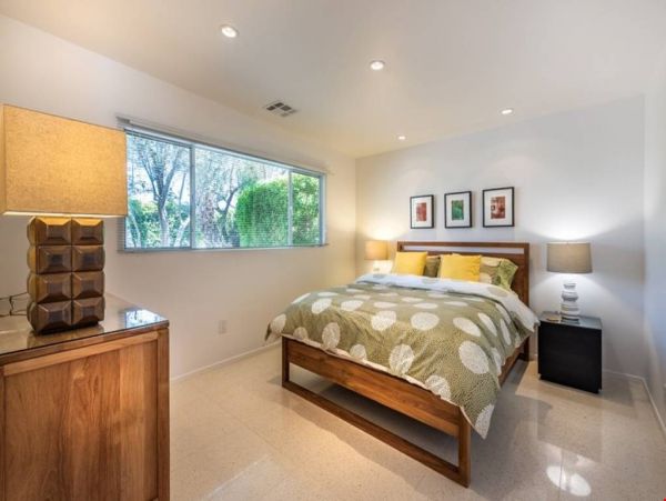 Palm Springs Home 991463