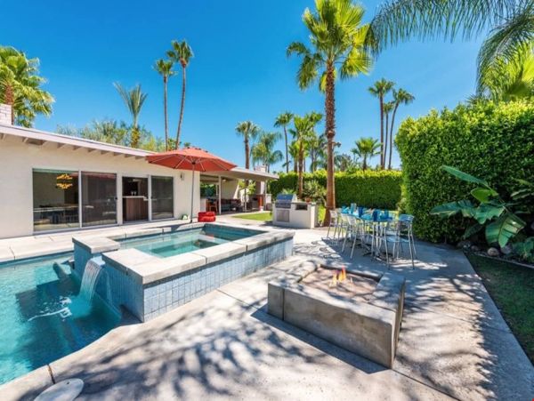 Palm Springs Home 991463