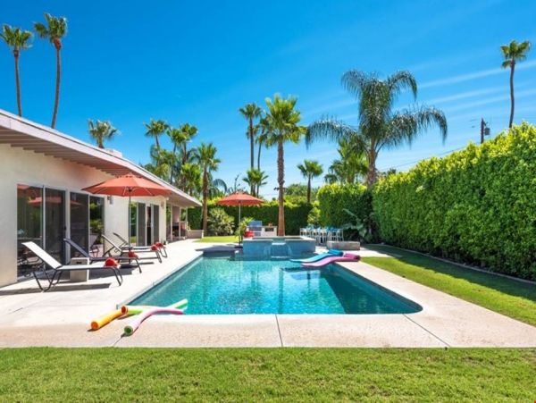 Palm Springs Home 991463