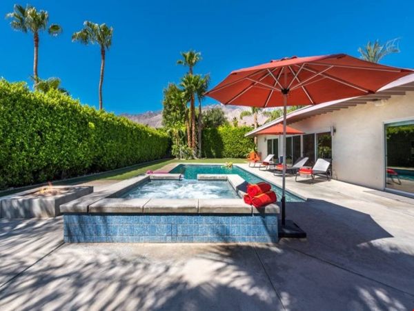 Palm Springs Home 991463