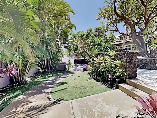 On Beach Kihei Vacation Home Two Bedroom