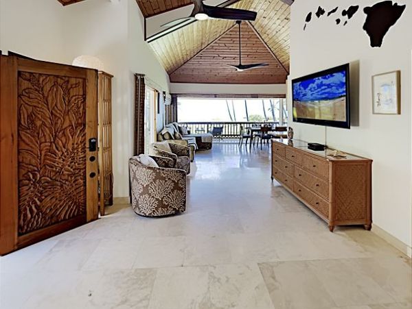 On Beach Kihei Vacation Home Two Bedroom