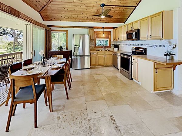On Beach Kihei Vacation Home Two Bedroom