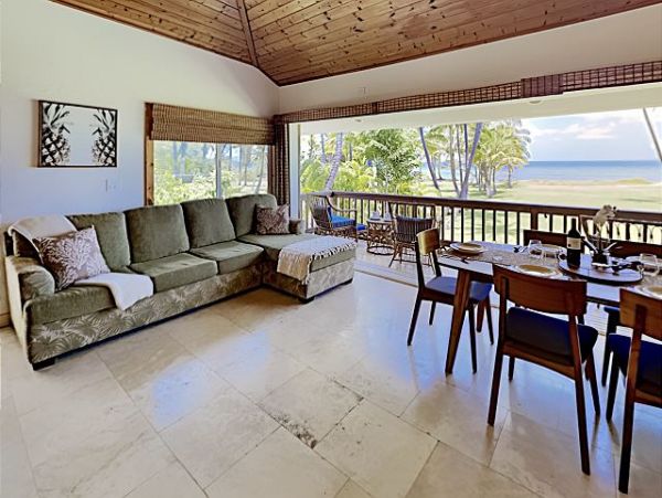On Beach Kihei Vacation Home Two Bedroom