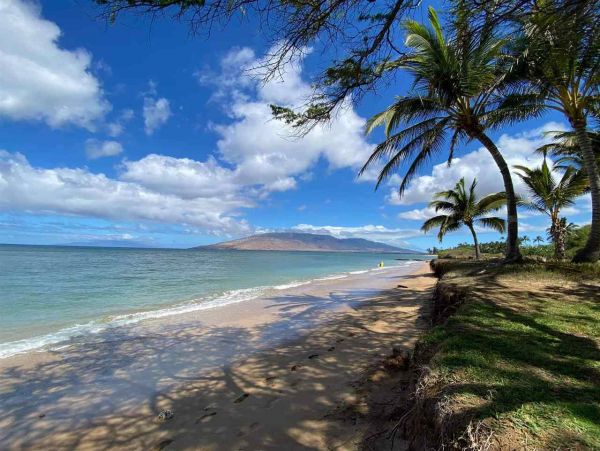 On Beach Kihei Vacation Home Two Bedroom