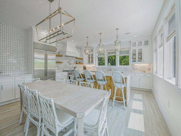 Anna Maria 4 Bedroom Vacation Home Walk to Beach Sleeps 8