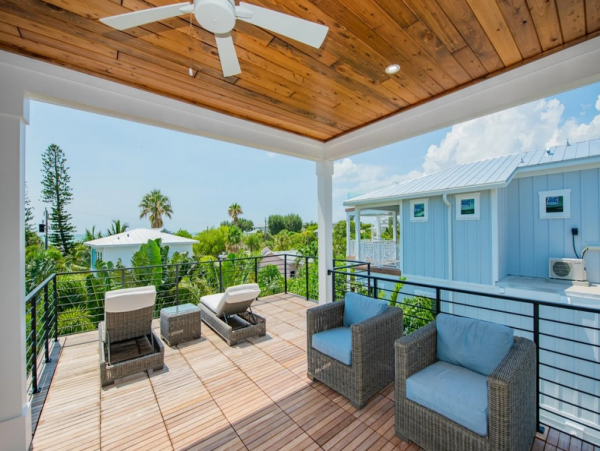 Anna Maria 4 Bedroom Vacation Home Walk to Beach Sleeps 8