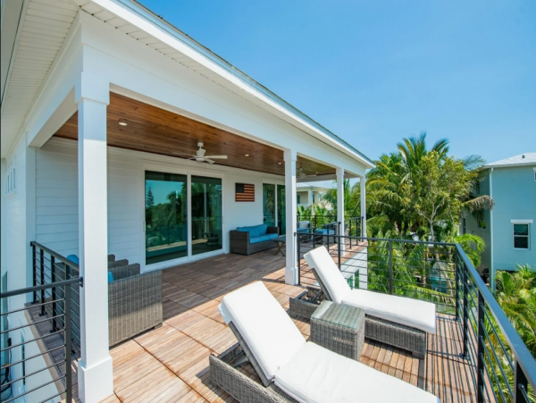 Anna Maria 4 Bedroom Vacation Home Walk to Beach Sleeps 8