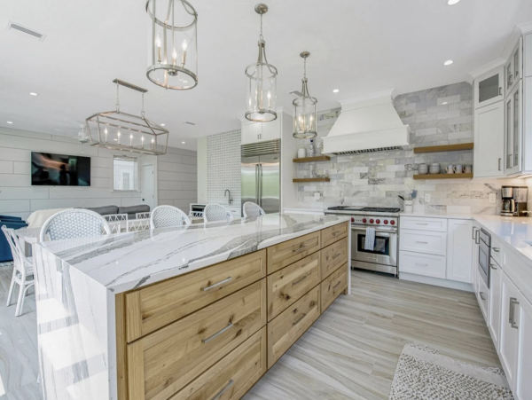 Anna Maria 4 Bedroom Vacation Home Walk to Beach Sleeps 8