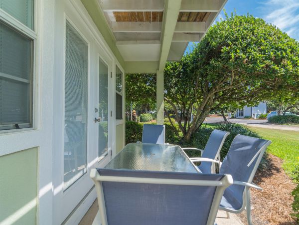 A Lovely Destin Townhome in a beachfront complex.