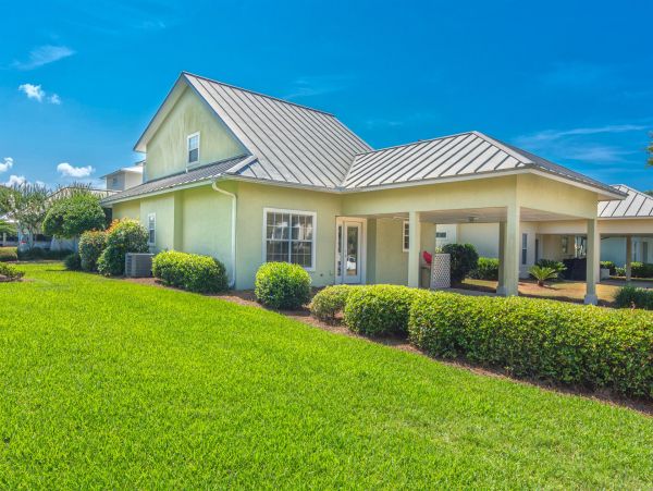 A Lovely Destin Townhome in a beachfront complex.