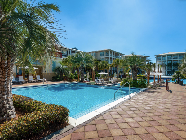 A luxurious Four Bedroom Vacation Villa