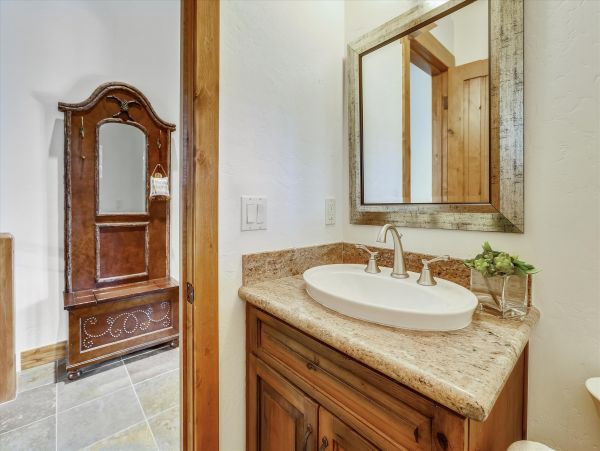 A True Breckenridge Ski Lodge Sleeps Nine