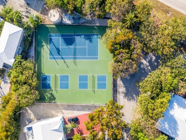 Views, Views & Five Star Amenities