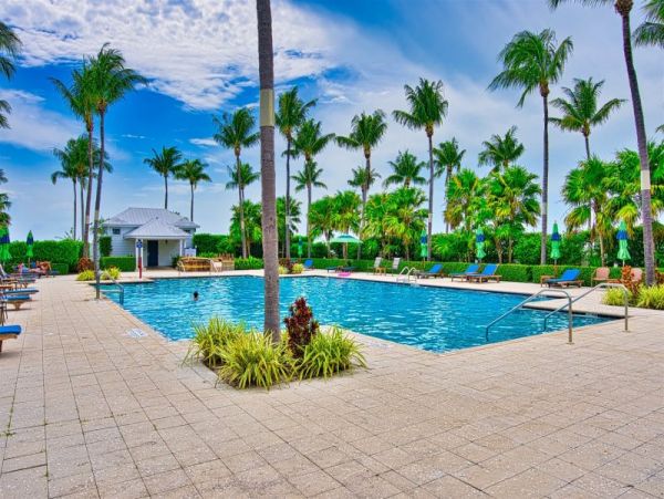 Marathon Three Bedroom Town House/Villa