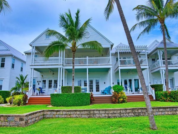 Marathon Three Bedroom Town House/Villa