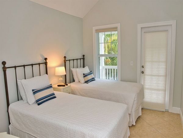 Marathon Three Bedroom Town House/Villa